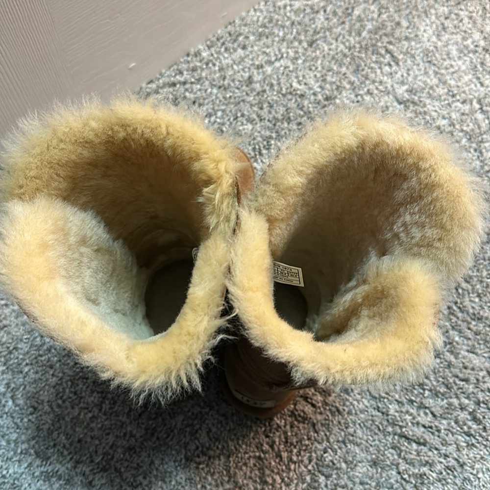 Ugg Bailey Triple Button Boot - image 2